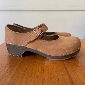 Sandgrens Mary Jane Clogs in Dexter Tan Size 37